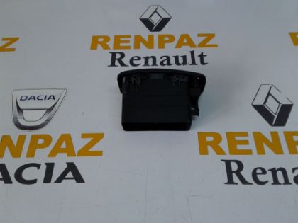 RENAULT TRAFİC 2 TORPİDO HAVALANDIRMA IZGARASI 7701054458