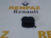 RENAULT CLİO 3 ARKA TAMPON ÇEKİ KAPAĞI 7701210229