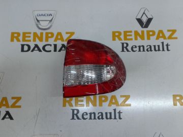 RENAULT MEGANE 1 SAĞ DIŞ STOP LAMBASI 7700428059