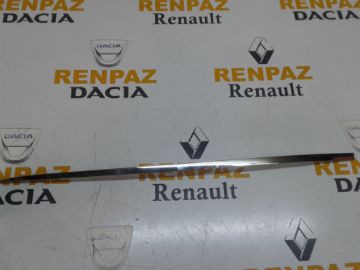 RENAULT CLİO 4 SOL ÖN KAPI ÇITASI KROMLU 808211605R