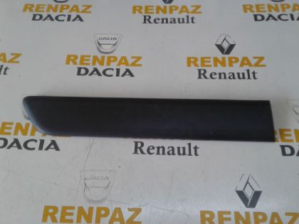 RENAULT KANGO 2 SAĞ ARKA KAPI BANDI 8200389360 - 828204735R - 8200077557