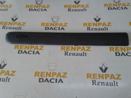 RENAULT KANGO 2 SOL ÖN KAPI BANDI 8200389340 - 8200077534 - 808214775R