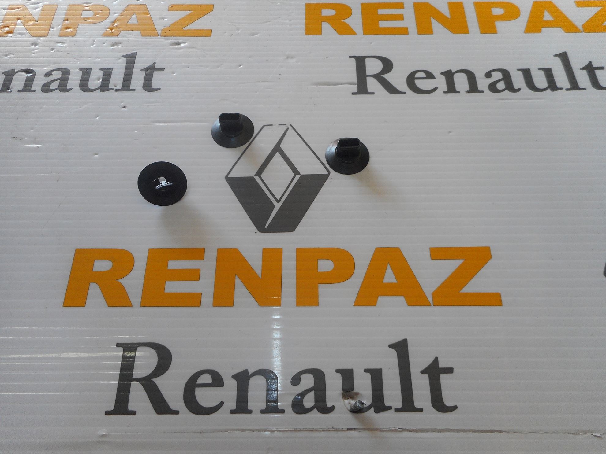 Renpaz Renault Yedek Parca Cl O Fluence Logan Sandero Bagaj Kaplama Agrafi