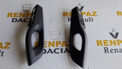 RENAULT TRAFİC 3 ÖN KAPI İÇ TUTMA KOLU 809548183R - 809606215R - 806832629R