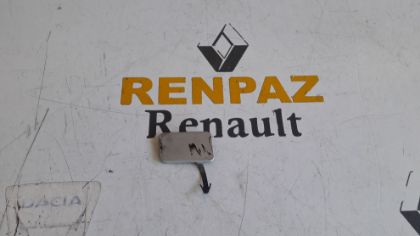 RENAULT CLİO 2 ARKA TAMPON ÇEKİ KAPAĞI GÜMÜŞ 8200136885