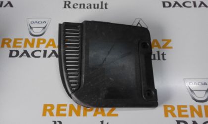 RENAULT MEGANE 2/SCENİC 2 AKÜ ÜST KAPAĞI 8200302466 - 8200077765