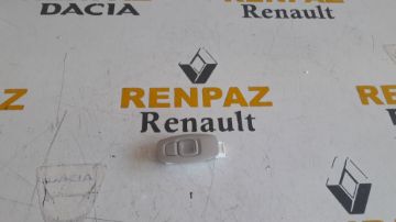 RENAULT SCENİC 4 TAVAN OKUMA LAMBASI BEJ 264304513R